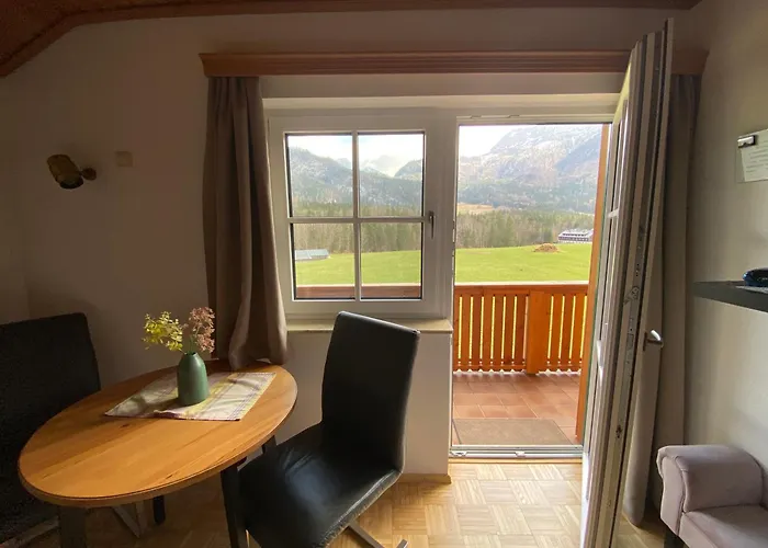 Egglmeiers Doppelzimmer B&B 그룬들시